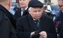 Kaczyński pisze do prokuratury w sprawie 'Gazety Wyborczej'. 'Działając jako pokrzywdzony zawiadamiam...'