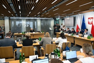 Poseł PiS został wykluczony z posiedzenia komisji śledczej ds. wyborów korespondencyjnych