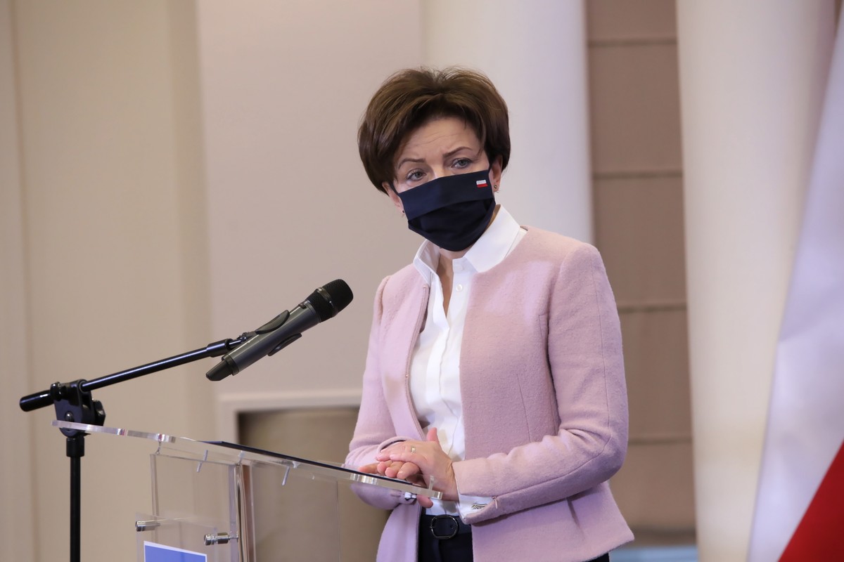 Minister rodziny i polityki społecznej Marlena Maląg