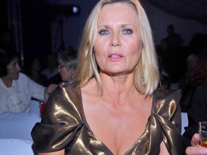 Szapołowska, polski symbol seksu, jest babcią Karoliny