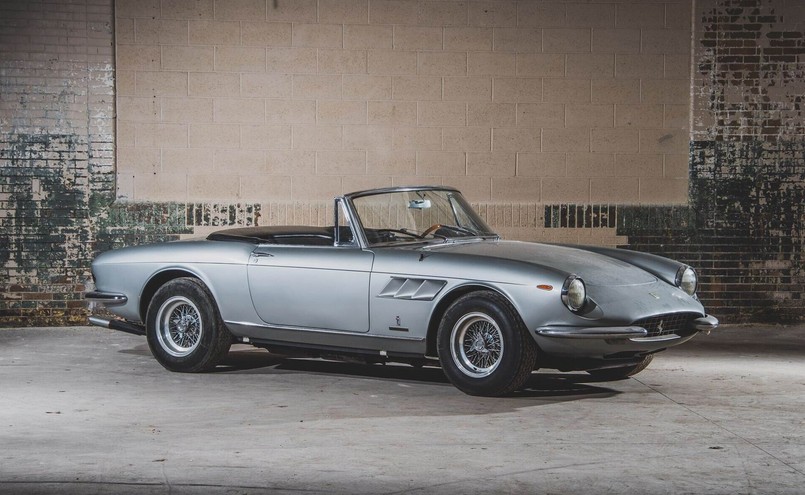 1967 Ferrari 330 GTS by Pininfarina