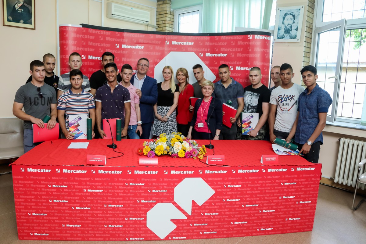 Trinaest maturanata na dan dodele diploma dobilo posao u &#34;Mercatoru&#34;