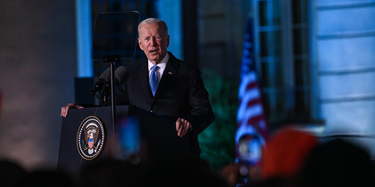 Joe Biden podczas przemówienia na Zamku Królewskim w Warszawie w marcu 2022 r.