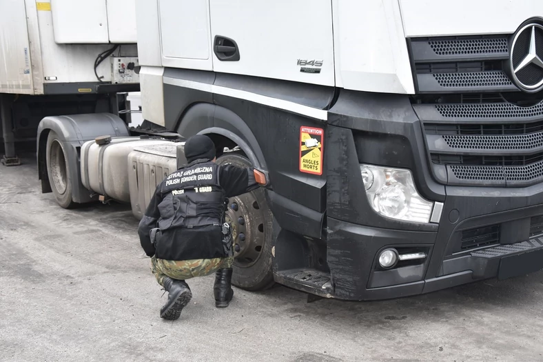 Mercedes Actros odzyskany na granicy