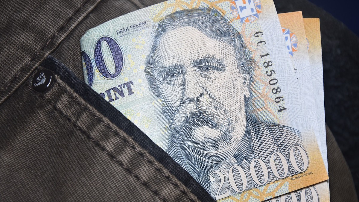 Kilőtt az átlagfizetés Magyarországon: 605 ezer forint fölé ment a KSH legújabb kimutatása szerint