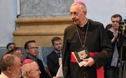 Apb Gądecki: Przeniesienie lekcji do parafii byłoby trudne. Musimy docenić dwie godziny religii w szkole