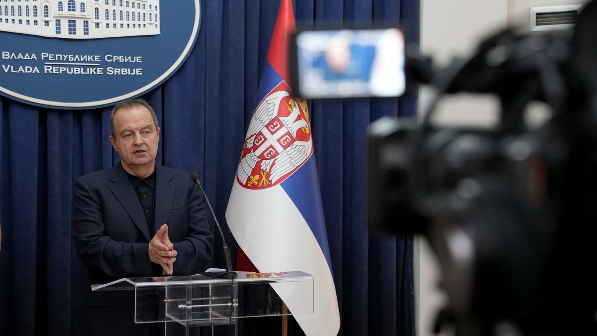 Ivica Dačić, sednica Štaba za vanredne situacije