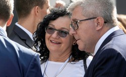 "GW": stołek w spółce za oddanie starostwa siostrze premiera Morawieckiego. "Spotkamy się w sądzie"