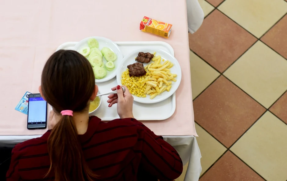 Studentska menza "Lola"