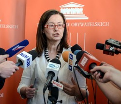 Politycy o propozycji Rzecznika Praw Obywatelskich ws. klauzuli sumienia