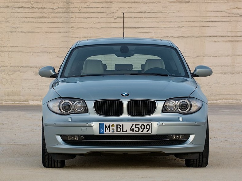 BMW serii 1: troje drzwi i facelifting