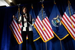 Jak Amerykanie postrzegają przyszłych kandydatów do fotela prezydenta? [SONDAŻ]