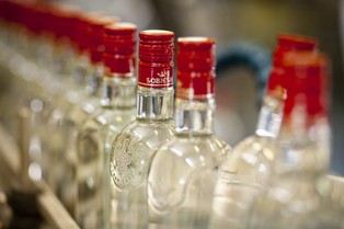 Sprzedaż alkoholu przez internet. Branża apeluje o jasne przepisy