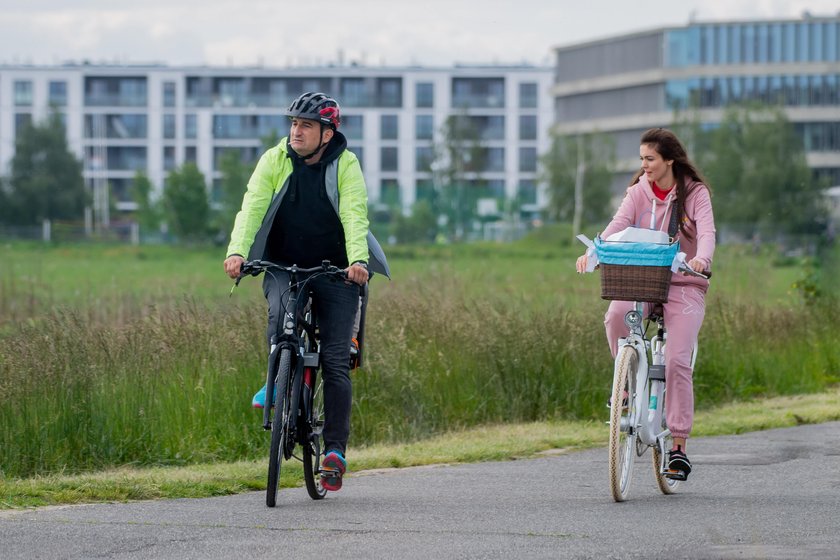 Michał Koterski i Marcela Leszczak zabrali syna na wycieczkę rowerową