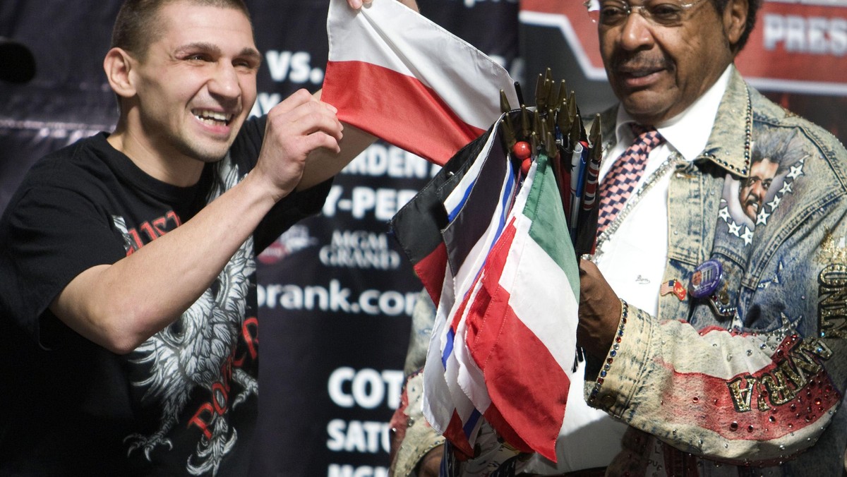 Ivan Edwards, menedżer Pawła Wolaka (29-1, 19 KO) z ramienia Top Rank, przedstawił uporządkowaną listę życzeń dla "Wściekłego Byka". Na liście są wg kolejności - Meksykanin Julio Cesar Chavez Jr. (41-0-1, 30 KO), mistrz świata organizacji IBF Amerykanin Cornelius Bundrage (30-4, 18 KO) i mistrz świata organizacji WBA Portorykańczyk Miguel Cotto (36-2, 29 KO).