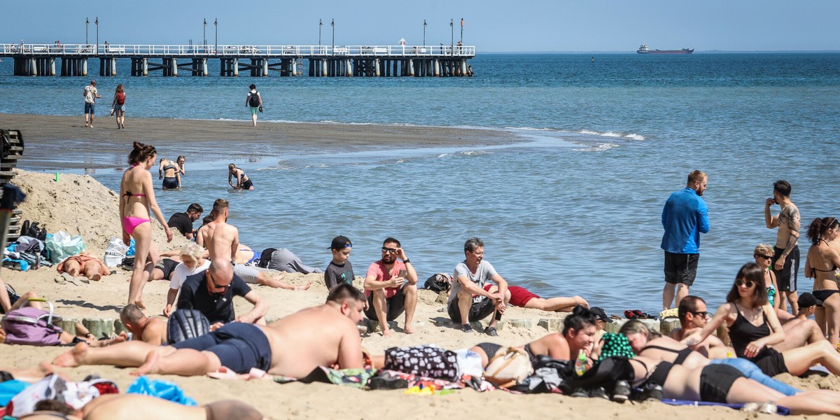 Plaża w Gdyni Orłowo. 11 czerwca 2022 r.