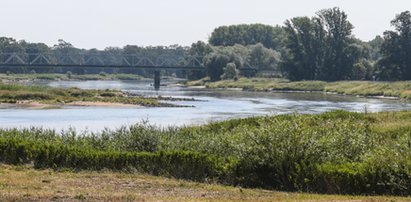 Noworodek z przebitym gardłem wrzucony do Odry. Wytypowano 100 kobiet