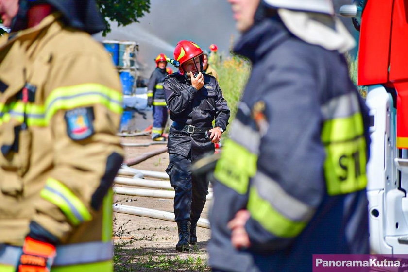 Pożar składowiska odpadów. Nad Kutnem unosiły się kłęby dymu