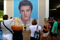 35 lat po śmierci, której nie było? Elvis Presley i teorie spiskowe