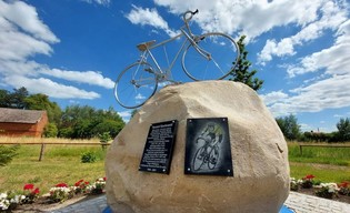 Gmina Zawonia na szlaku rowerowym Ryszarda Szurkowskiego