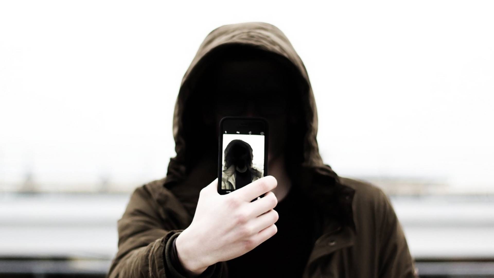 Nesprávna selfie môže napomôcť zlodejom identít: Na toto by si si mal dávať pozor