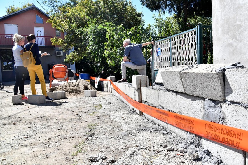 Glamočka ulica na Konjarniku
