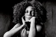 MAcy Gray