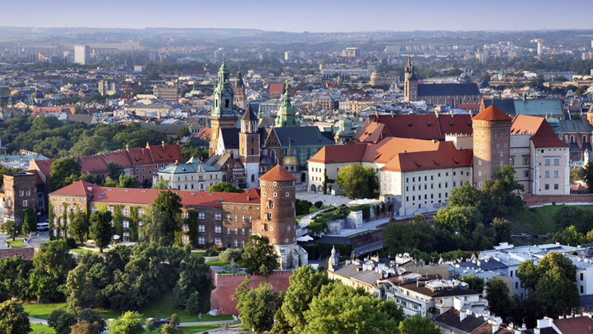 Osiem portretów członków rodziny Szarskich, jednego z ważniejszych rodów krakowskich oraz obraz przedstawiający jego siedzibę – Szarą Kamienicę przy Rynku Głównym zakupiło Muzeum Historyczne Miasta Krakowa. Ich autorami są znani krakowscy malarze z przełomu XIX i XX w.