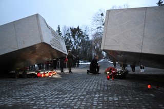 Tusk: Katastrofa smoleńska powinna łączyć, a nie dzielić