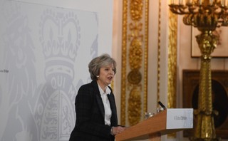 Premier May: Mimo wahań kursu funta gospodarka Wielkiej Brytanii jest silna