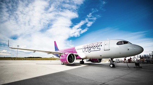 A Wizz Air nyilatkozatot adott ki: Tényleg többe kerül majd a repülőjegyed a nyaralásra az extra adók miatt? 