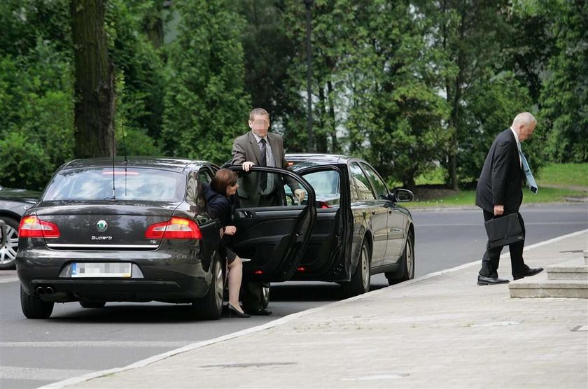 Minister Fedak kupuje nową limuzynę za 160 tys. zł