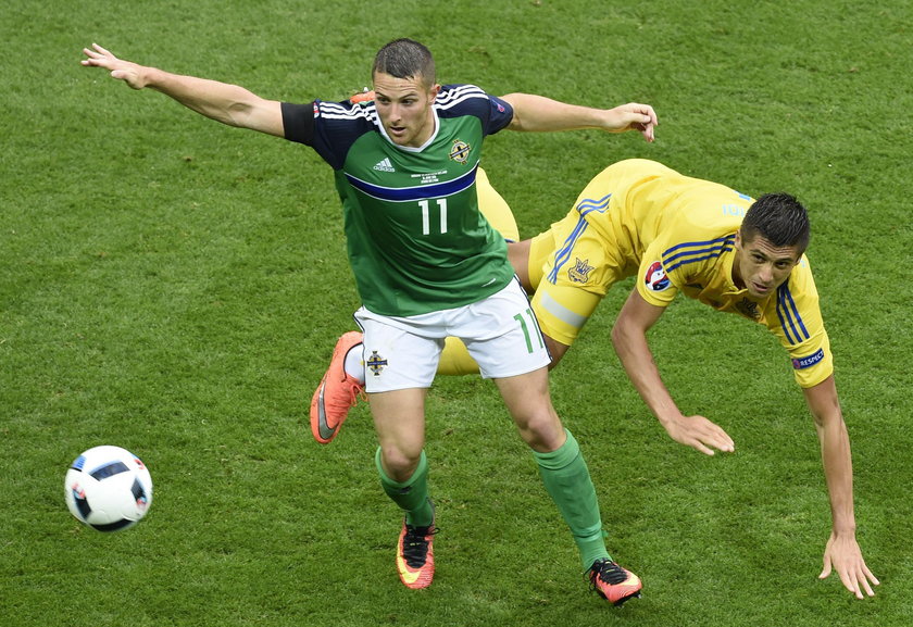 Ukraina przegrała 0:2 z Irlandią Północną i jest o krok od odpadnięcia z Euro 2016