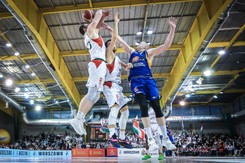 Kibice pomogli Legii wyeliminować mistrza Polski