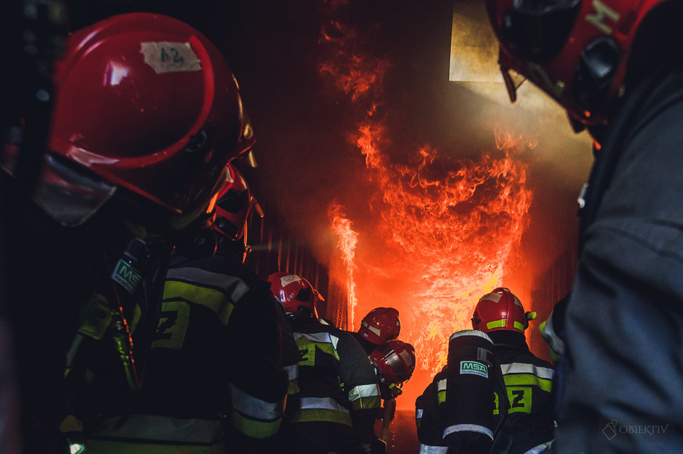 Ćwiczenia gaszenia pożarów wewnętrznych