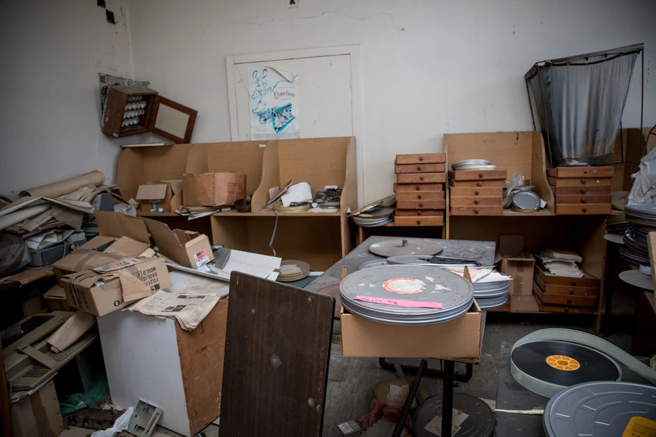 Avala film - uništen enterijer