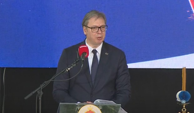 Aleksandar Vučić, Donja Gradina