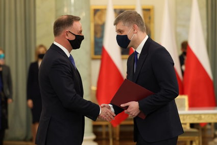 Rekonstrukcja oficjalnie dokonana. Prezydent wręczył nominacje