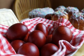 Da li PORODICA KOJA JE U ŽALOSTI farba jaja za Uskrs? Otac Srba kaže jedno, a ovo su OBIČAJI U NARODU