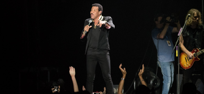 Lionel Richie oczarował publiczność w Ergo Arenie. "Sto lat, sto lat, niech żyje, żyje nam!" [ZDJĘCIA, RELACJA]