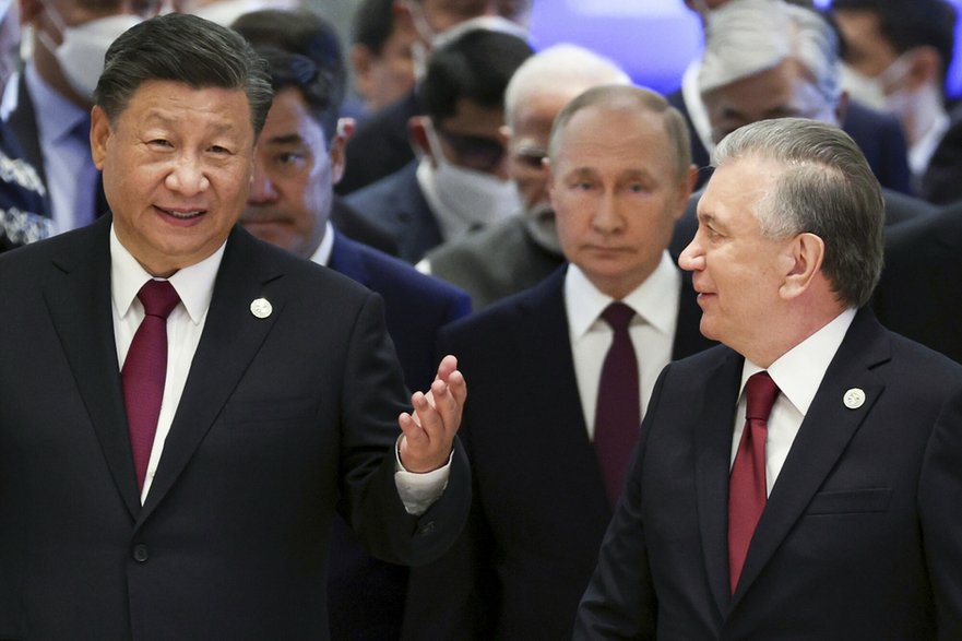 Xi Jinping i Władimir Putin na szczycie Szanghajskiej Organizacji Współpracy w Uzbekistanie, 16 września 2022 r.