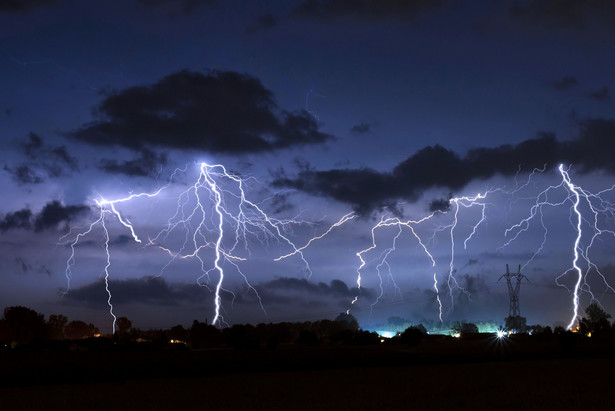 Synoptycy ostrzegają. Upał nie zelżeje, ale będą burze z gradem i ulewami