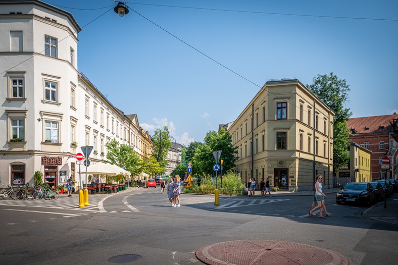 Krakowski Kazimierz, widok na ul. Mostową, na rogu po prawej BARaWino