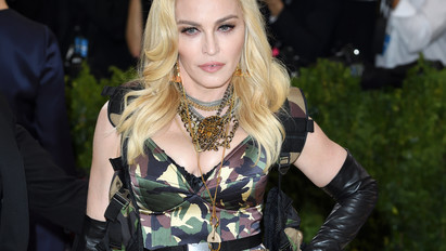 Hatmilliárdért újította be ezt a luxusvillát Madonna: nem akárkitől vette, van itt minden – galéria