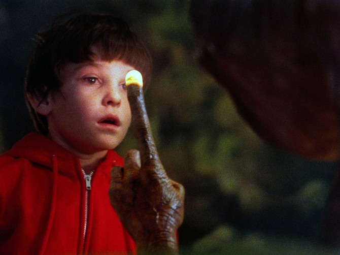 Henri Tomas u filmu "ET"