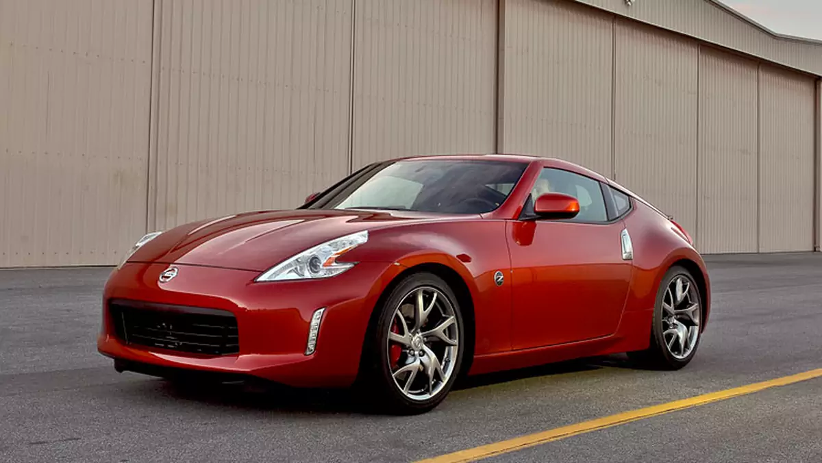 Nissan 370Z po faceliftingu przyjedzie do Paryża