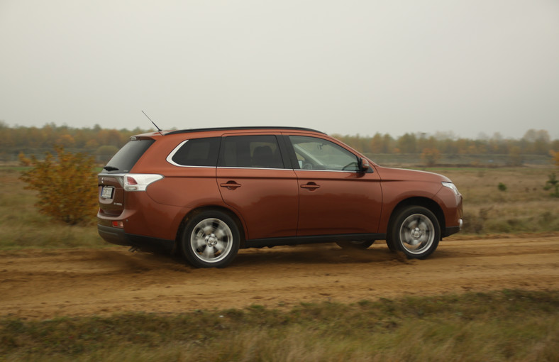 Mitsubishi Outlander (polska premiera)