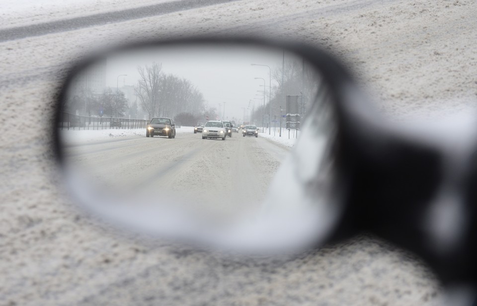 WARSZAWA ZIMA DROGI ŚNIEG