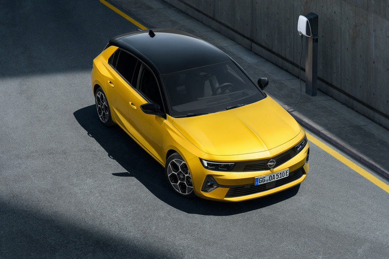 Opel Astra VI 2021