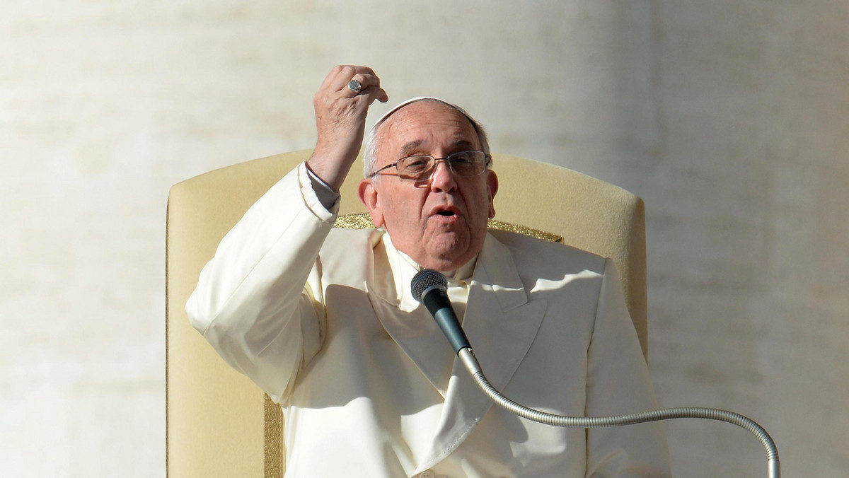 Papież Franciszek ustanowił komisję do spraw zwalczania pedofilii w Kościele - ogłoszono w Watykanie. Decyzję tę papież podjął na wniosek swych doradców, ośmiu kardynałów z całego świata, obradujących za Spiżową Bramą.